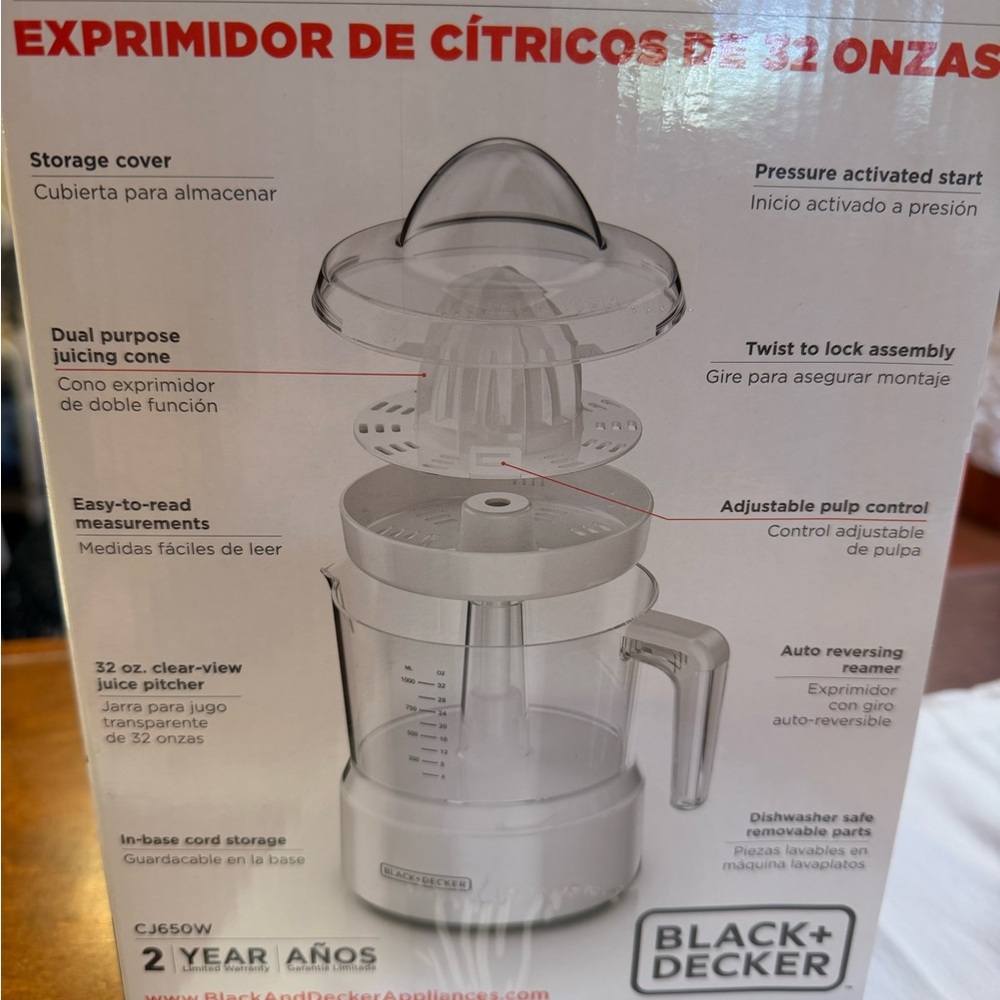 Black & Decker 32 oz. Citrus Juicer New in Box - Picture 4 of 5